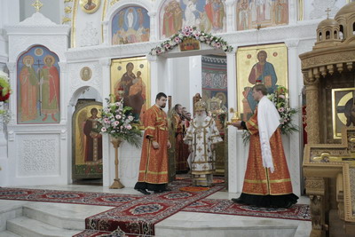 Во время Херувимской песни